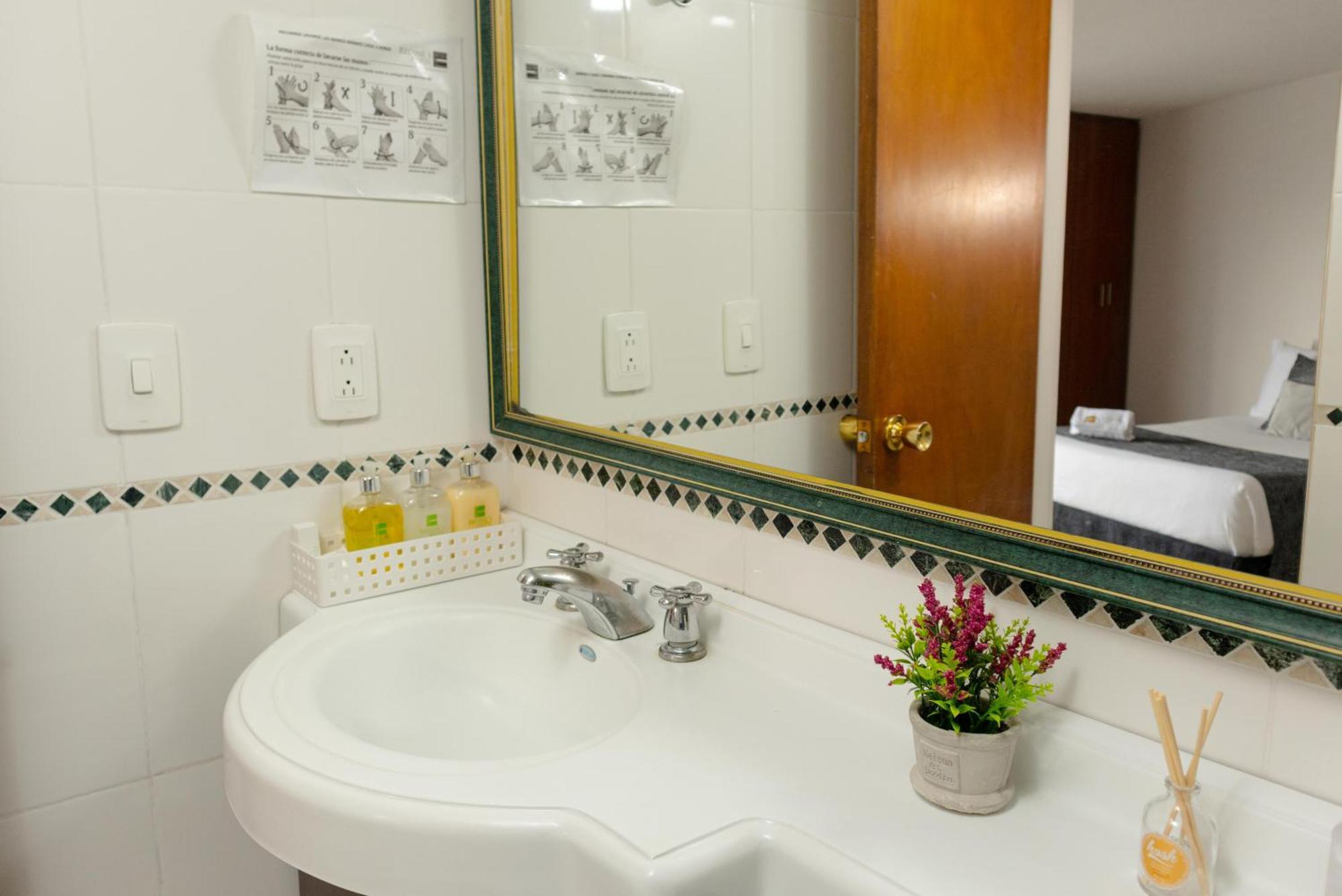 Hotel Regine'S Manizales Zewnętrze zdjęcie
