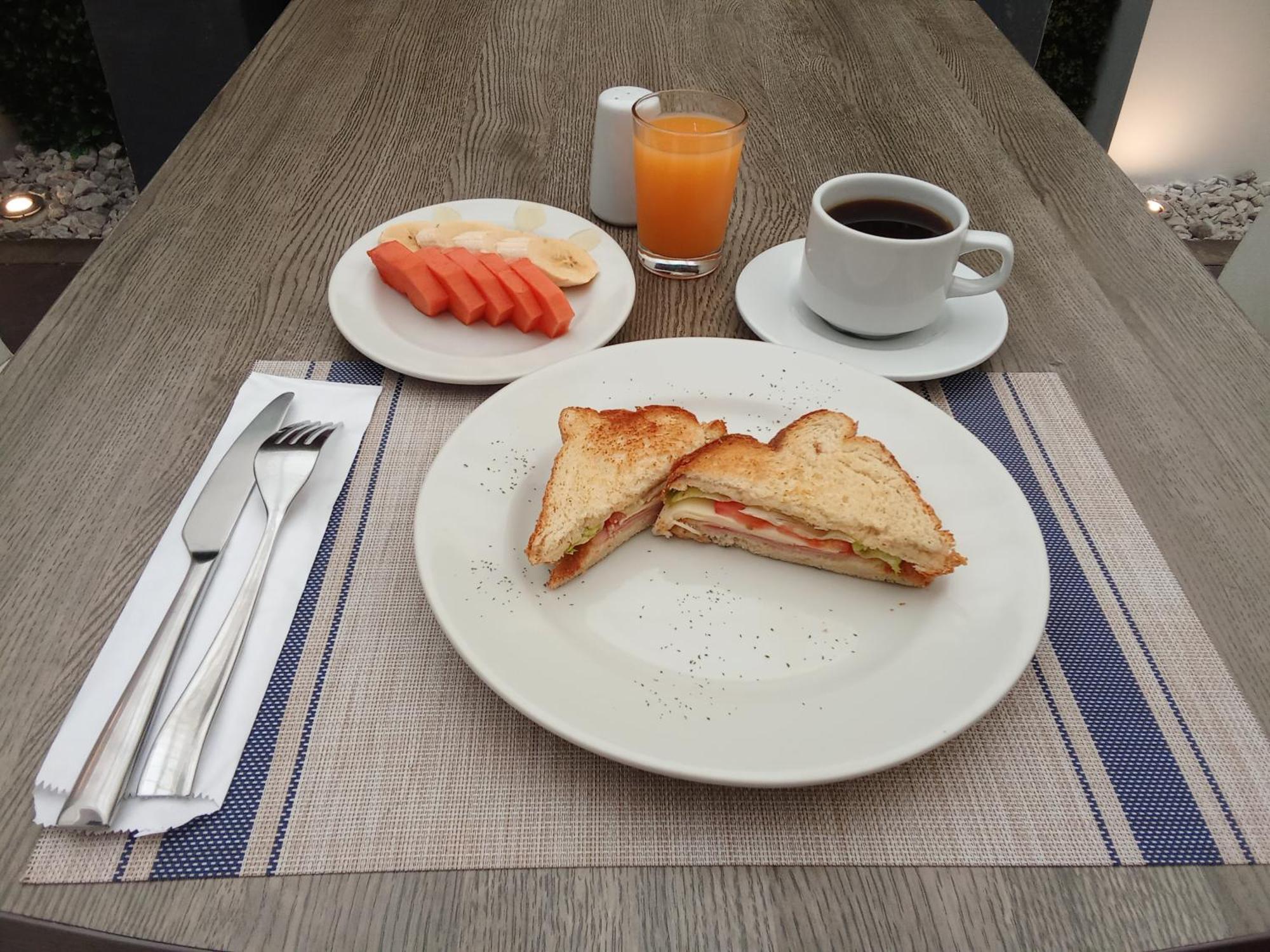 Hotel Regine'S Manizales Zewnętrze zdjęcie